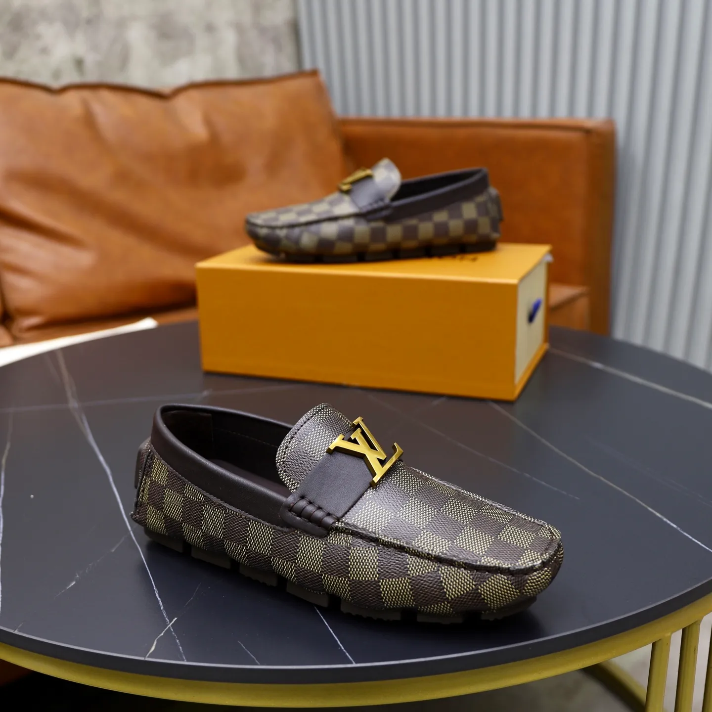 Ex-factory price: 480💰【LV】Louis Vuitton ⚠️High-end men’s driving and pedal series ⚠️38-44 (customized for 45) ⚠️All original cowhide leather! Thick and soft! Made entirely of calfskin lining! Rubber sheet anti-slip beanie sole! Three-dimensional package technology! Fashionable and classic! Handicrafts! Original high quality! Feel free to compare!